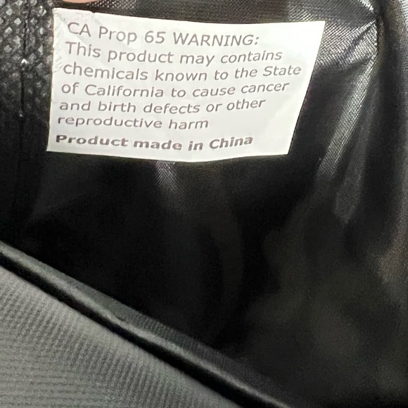 Black and White Crossbody Multi-zippers - Picture 9 of 9